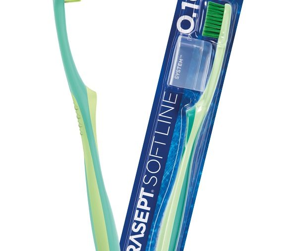 CURASEPT SPAZZOLINO MAXI SOFT 010